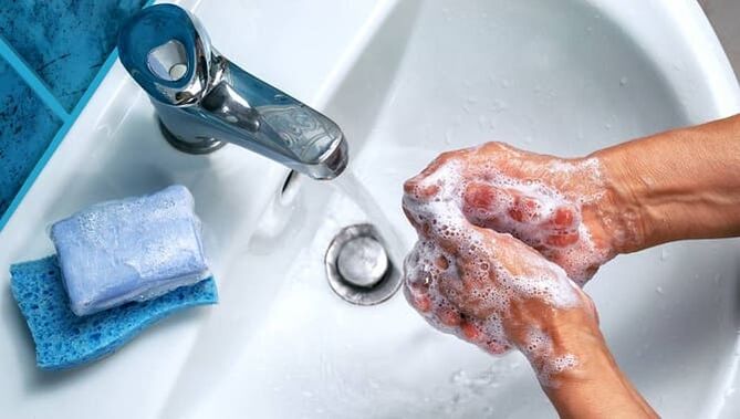 hand washing by parasites
